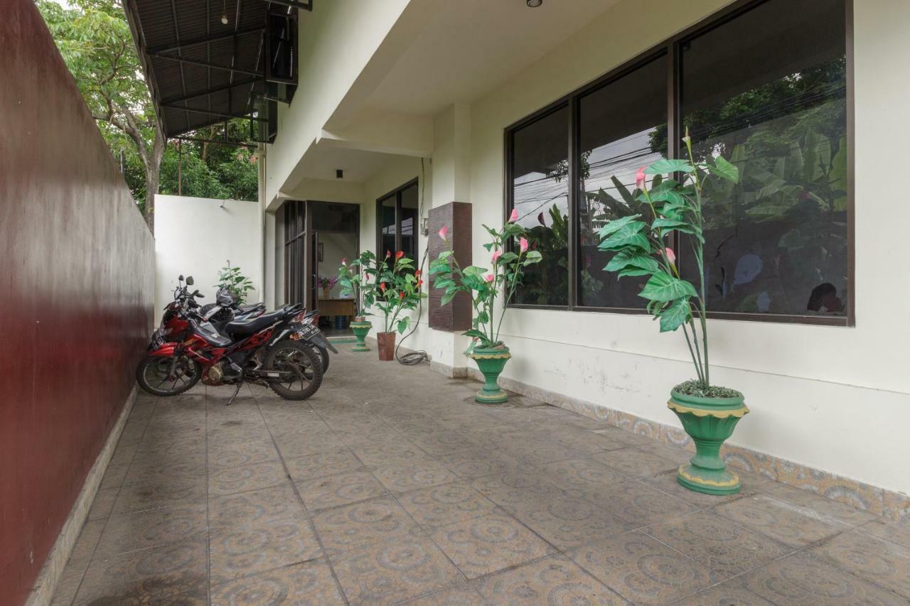 Reddoorz @ Malalayang 2 Manado Hotel Bagian luar foto